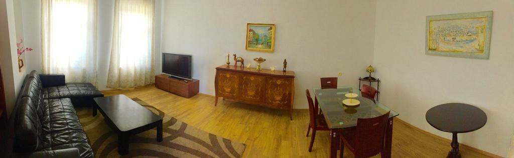 Guesthouse Natali เทลาวี ภายนอก รูปภาพ